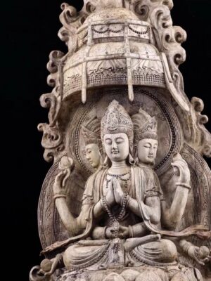 Bodhisattva Statue Agarwood